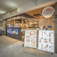 壁の穴　西宮店の外観1