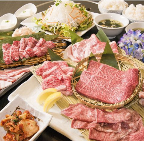 家族でわいわい焼肉！！スタミナつけて夏を乗り切りましょう！