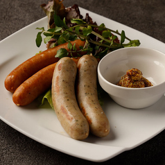 ソーセージ二種盛り合わせ