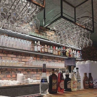 シックで洗練された空間で贅沢なひとときを演出します。