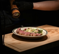 鉄板焼きが引き出す肉の旨み