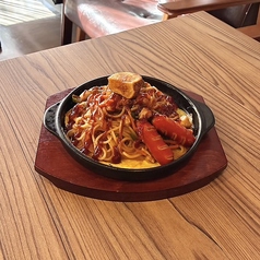 あつあつ鉄板ナポリタン