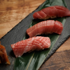 本マグロ三種握り