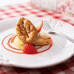 <平日限定 パフォーマンスデザート>苺ミルフィーユ