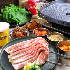 納屋橋ビアガーデン COLORS 366 カラーズサンロクロクの特集写真