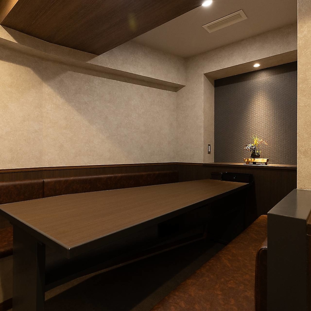 当店では個室もご用意ございます。プライベート空間をぜひ異お愉みください。