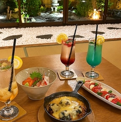 庭が見えるカフェ HANA cafe ハナカフェの特集写真