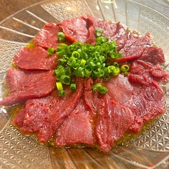 馬肉のカルパッチョ