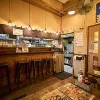 カウンター席とテーブル席をご用意！おひとり様も大歓迎