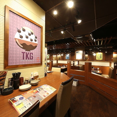 【カウンター席】お一人様でもお気軽に！おしゃれな店内でお気軽にお食事いただけます！