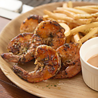 焼肉だけじゃなく、ハワイの味覚が広がる楽園！