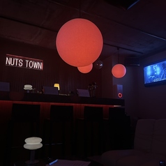 お1人様でのご来店も大歓迎!初めてのご来店でも周囲を気にせず、音楽とお料理やドリンクをご堪能ください。