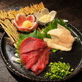 料理メニュー写真&nbsp;馬刺し2種盛り