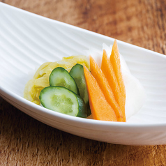 お漬物盛り合わせ（自家製浅漬け）