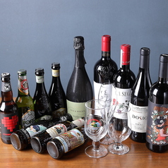 イタリアのクラフトビールとワインをお楽しみください！