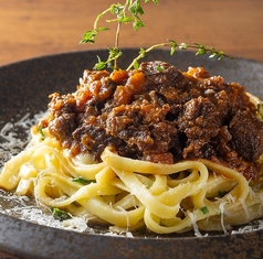 タリアテッレ　牛肉の赤ワイン煮込み