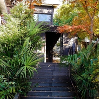 落ち着いた雰囲気の中で心をほぐすひとときを提供します