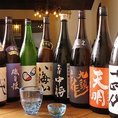【種類豊富な日本酒たち】ここ、うみねこ食堂は希少な日本酒に出逢えるお店です♪福島の地酒はもちろん、厳選された全国の銘柄酒を種類豊富にご用意しております。日本酒以外にも、ビール・ワイン・カクテル・焼酎・果実酒など多数ご用意!当店自慢のお料理のお供に、最高の一杯を・・・♪