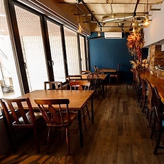 【プライベート感あふれるテーブル席！】少人数様でもご利用にぴったりです。