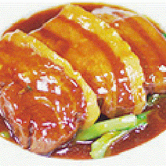 揚げ鶏肉チリソース／豚角煮