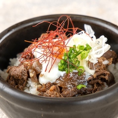 牛すじ石焼き飯