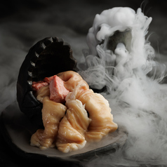 新鮮ホルモン種類豊富！なだれ壷ホルモンは当店自慢。の写真