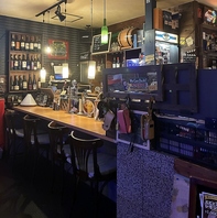 アメリカンなBarでこだわりの店内