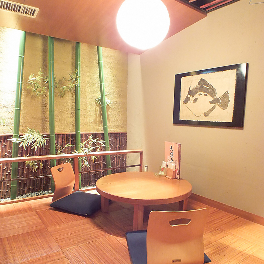 人気の完全個室は全10部屋♪他の人が気にならない個室はデートやお子様連れ様に人気です。