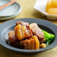 じっくり煮込んだ豚の角煮