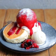 ベリーベリーパンケーキ