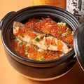 料理メニュー写真&nbsp;鮭といくらの土鍋ご飯