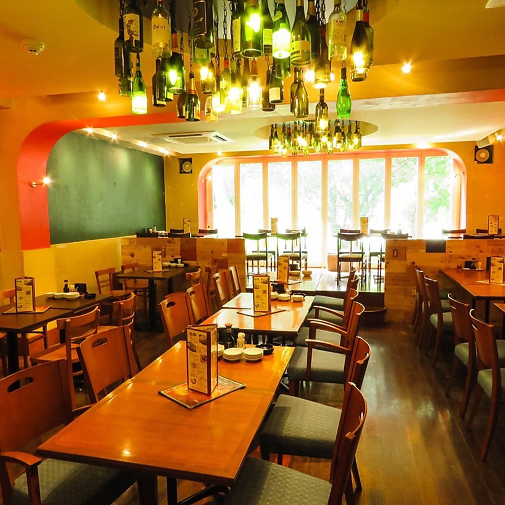 最大６０名様まで可能な１フロア！大人数でのお集まりも承ります！貸切も出来ます！送別会に〇