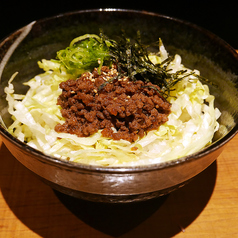 肉そぼろレタス丼