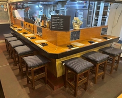 カウンター8席