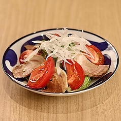 炙りチャーシュウとトマトのサラダ ~和風玉葱ドレッシング~