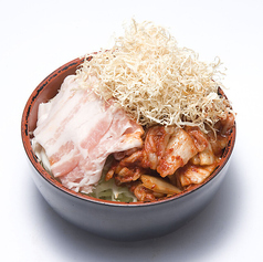 豚キムチもんじゃ（豚肉・キムチ）