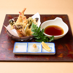 活き車海老と季節野菜の天麩羅