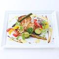料理メニュー写真&nbsp;若鶏と彩り野菜のグリル　マスタードソース