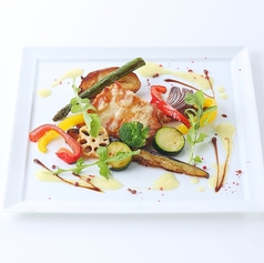 若鶏と彩り野菜のグリル　マスタードソース