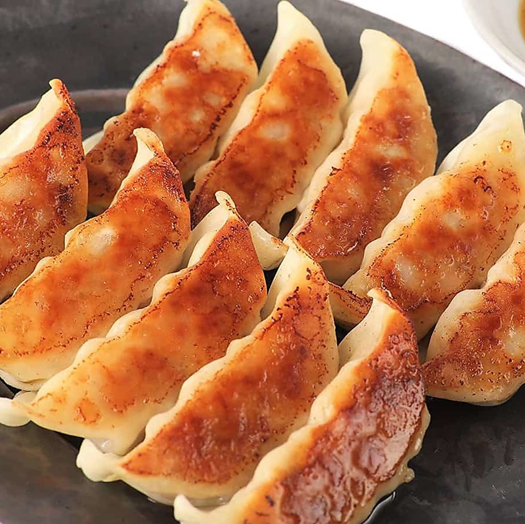 本場の味を堪能！豊富なメニューとお酒をお楽しみください！コース3800円～