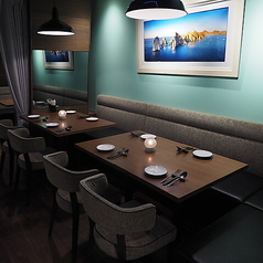 特別な記念日や大切な方のお誕生日、デートのご利用には、2名掛けのお席をぜひご利用ください。美味しいモダン・メキシカンの世界を楽しみながら会話に花が咲く、素敵なひとときをお過ごしいただけます。