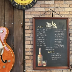 音楽を感じるお洒落な店で♪こだわりのウイスキーで乾杯