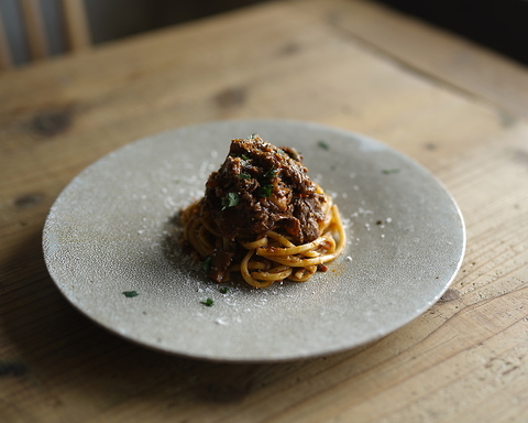72時間かけたミートソースが一口であなたを虜にする