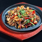 厳選された上質な肉と中国出身のシェフが腕を振るった本格中華料理が味わえます！ぜひご来店下さい！