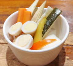 彩野菜の自家製ピクルス
