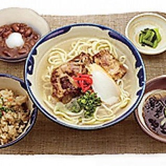 軟骨ソーキそば定食