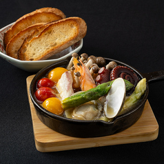 海と山のアヒージョ