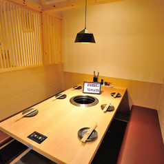 6名様掛けのテーブル席をご用意しております。
