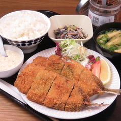 大きいイワシ梅肉フライ定食