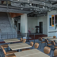 【テーブル席：4名様×4卓】